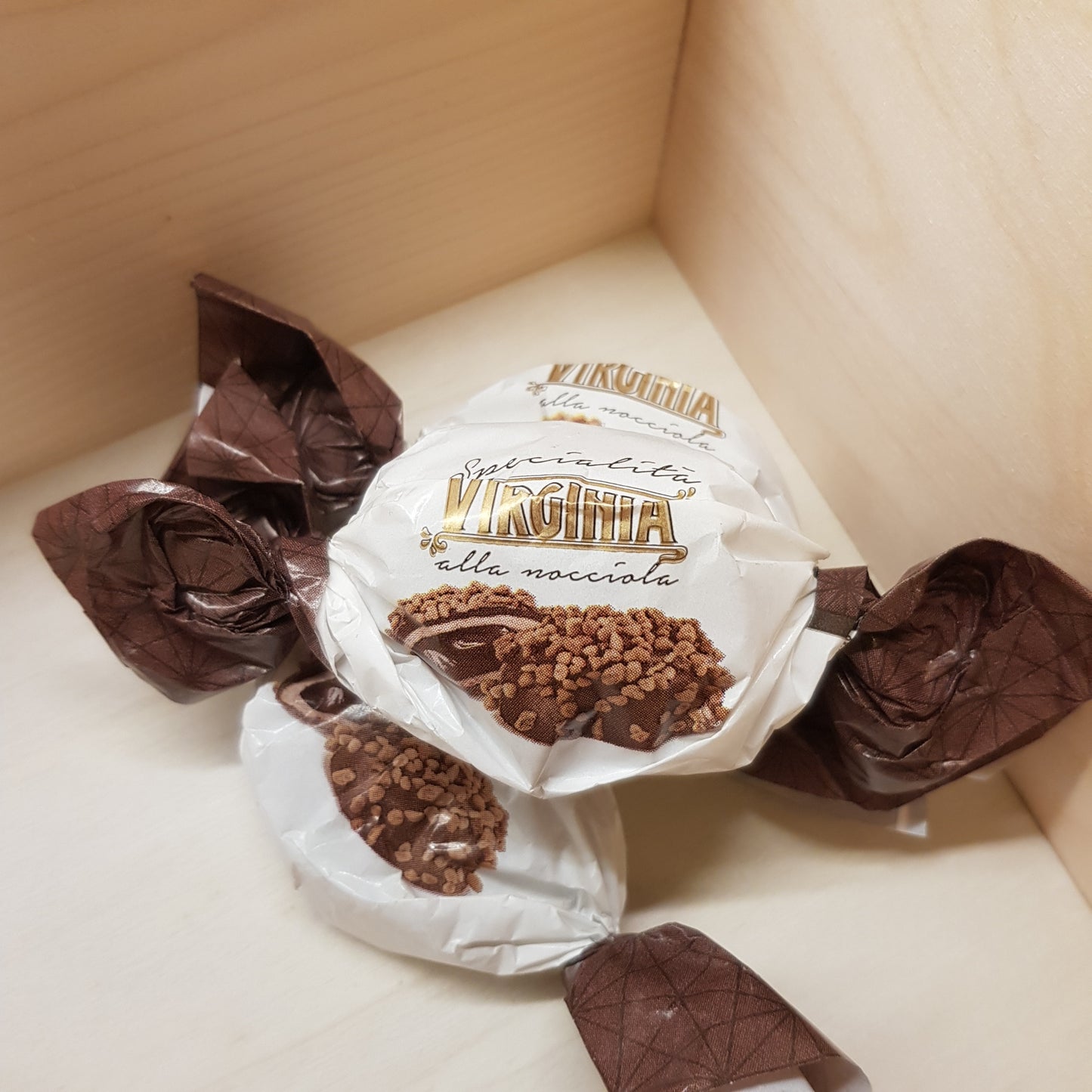 Virginia Dolcetto alla nocciola 16g